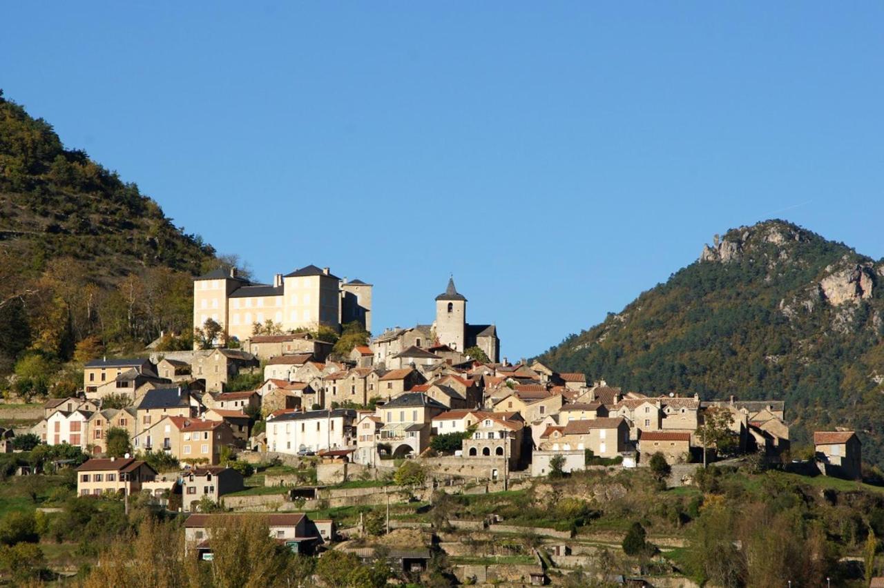 Maison Charmante Avec Vue Sur La Montagne, Mostuejouls Bagian luar foto